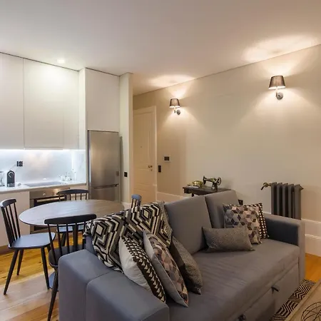 Tailor's Apartment *